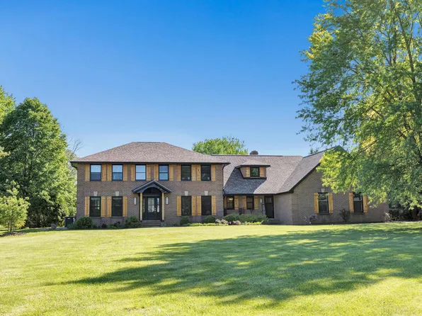 2004 Ledgeview Rd, De Pere, WI 54115