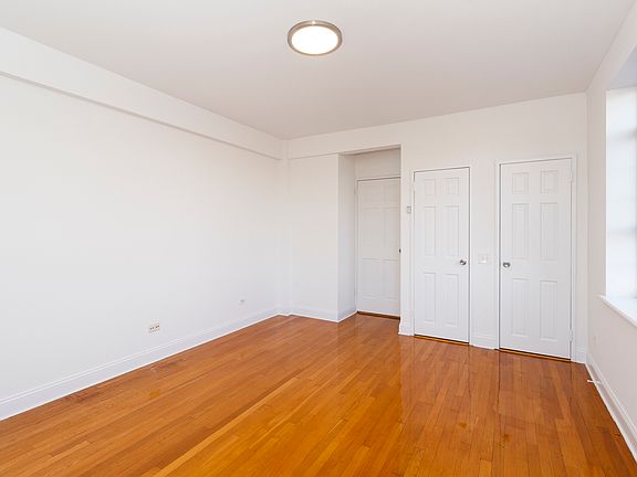 4th image of 150 Greenway Ter APT 62E