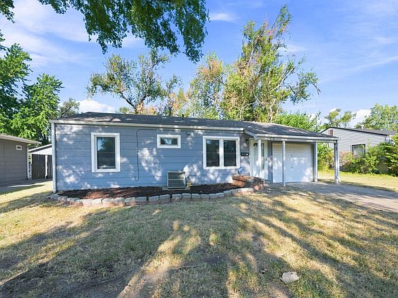 4th image of 3427 S Everett Ave