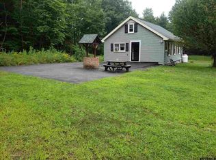5734 Lake Rd, Galway, NY 12074