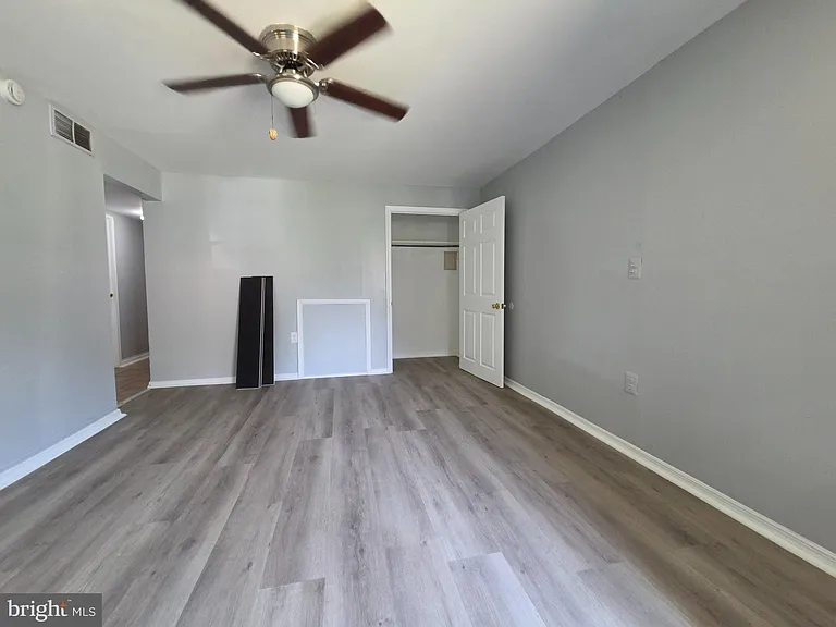 Foster St — Photo 14