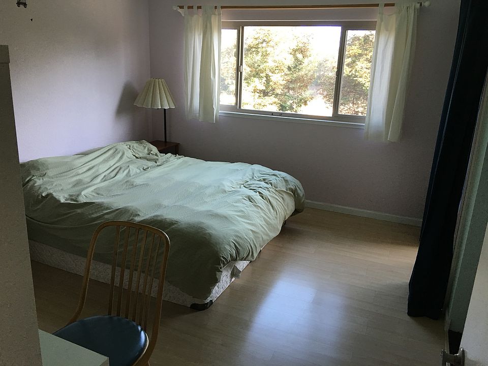 2nd image of 20701 Celeste Cir