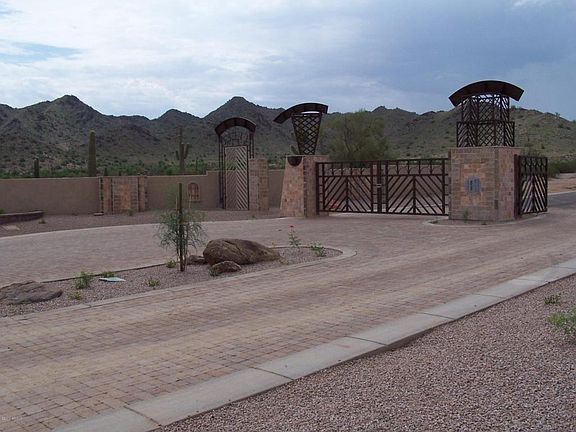 2nd image of 33948 N Paseo Grande Dr