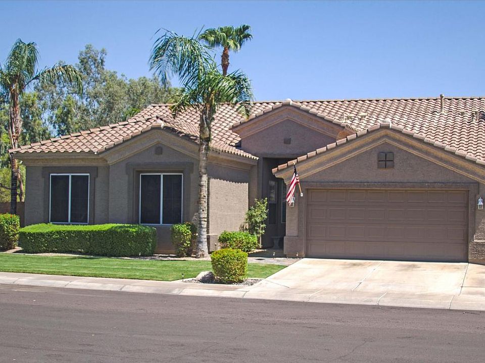 1st image of 988 W Redwood Dr