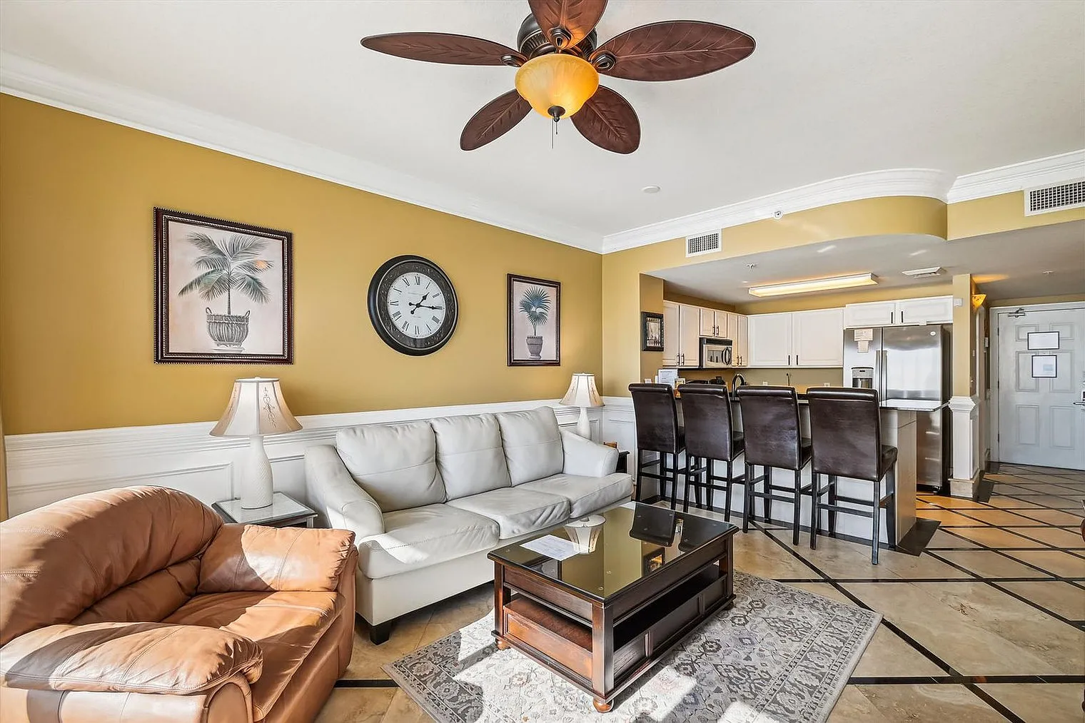 1 bed, 1.0 bath, 850 sqft, $4,012 — Photo 3
