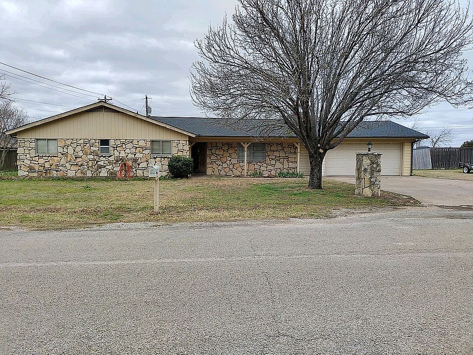 Front View of Home