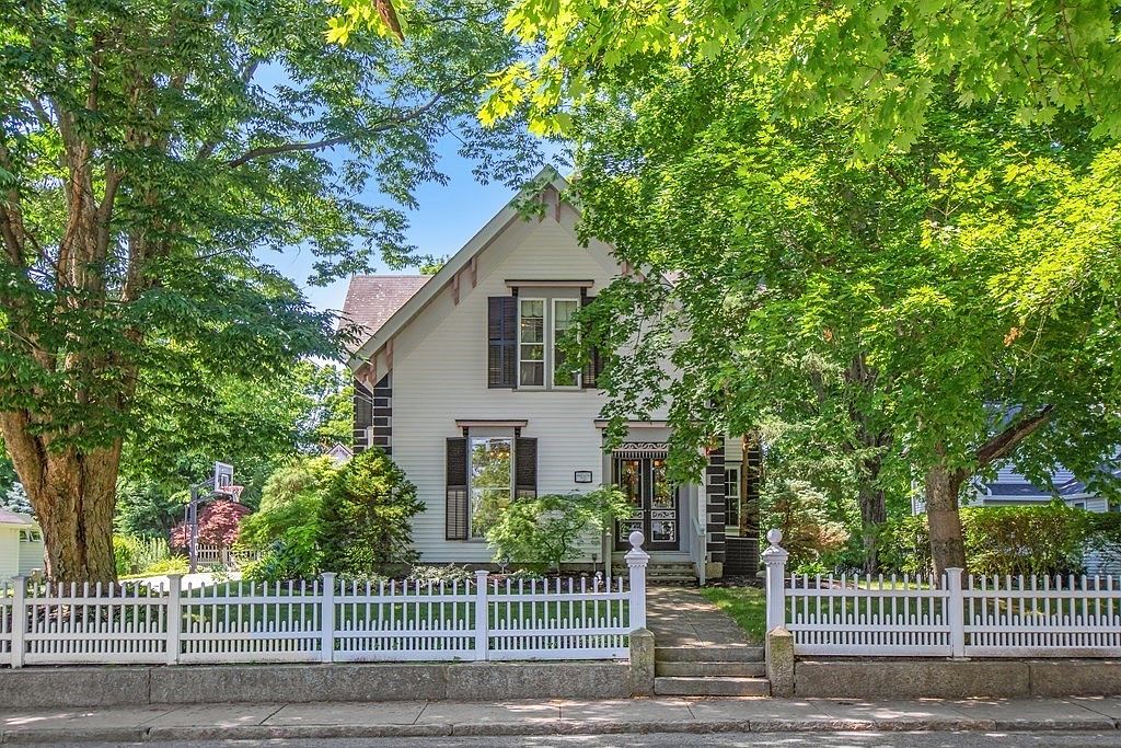 34 Church St, Westborough, MA 01581 Zillow