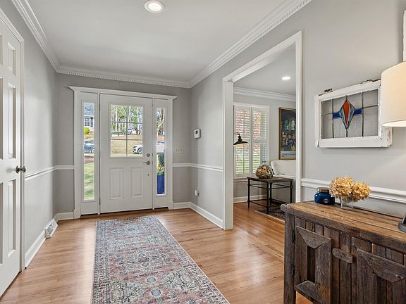 4th image of 703 Sugar Mill Rd