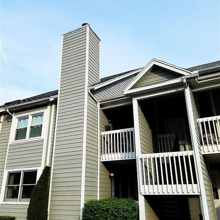 1st image of 1549 N Oak Hill Dr Unit A-3