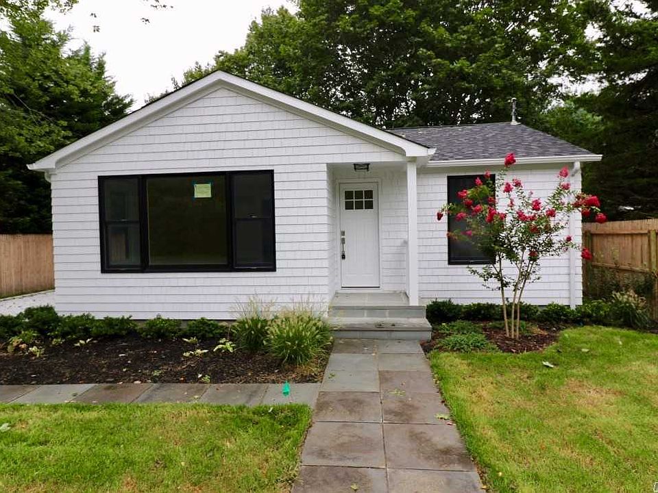 1st image of 16 Miller Ln W