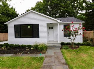 16 Miller Ln W, East Hampton, NY 11937