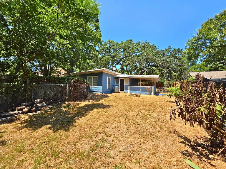 522 E Davilla Ave — Photo 48