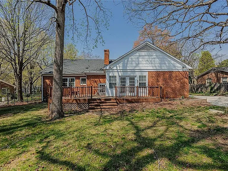 2822 Bedford St — Photo 19