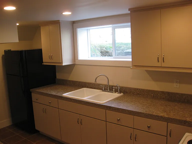 714 N 4th St #B — Photo 3