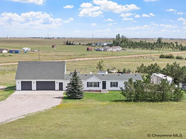 909 Jillian Dr, Carpenter, WY 82054