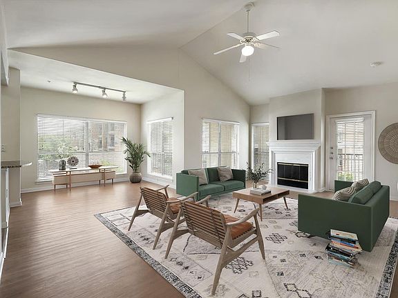 4th image of 901 Little Texas Ln #1622
