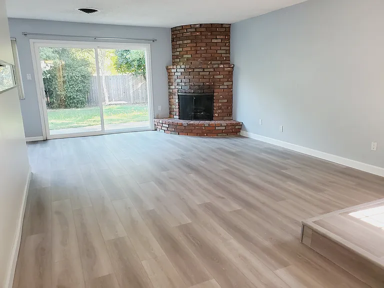 4331 Zephyr Way — Photo 2