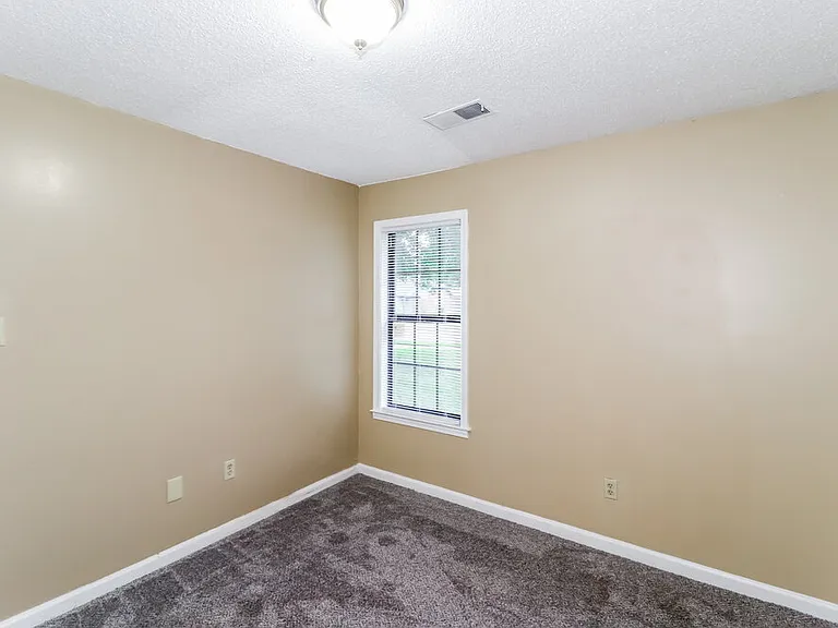 5711 Redford Ave — Photo 12