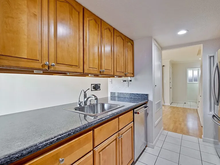 21099 Red Fir Ct — Photo 16