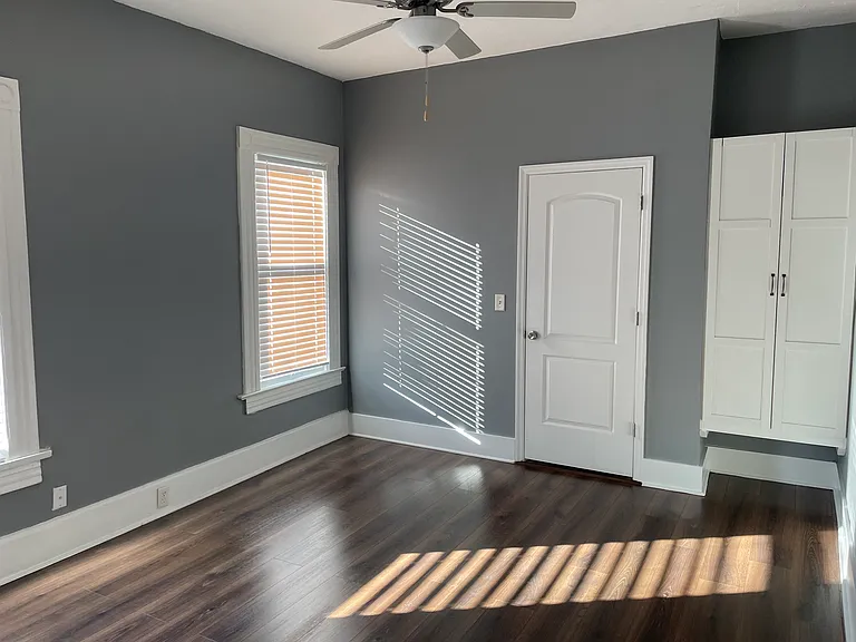 2024 N Market St — Photo 15