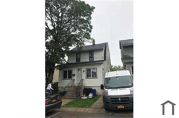 Building Photo - 116 Wakefield Ave #1