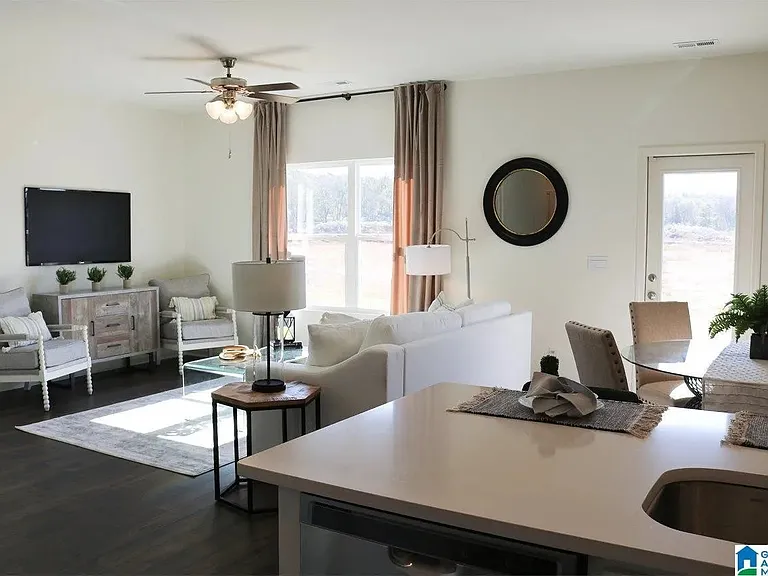 5688 Post Oak Trl — Photo 2