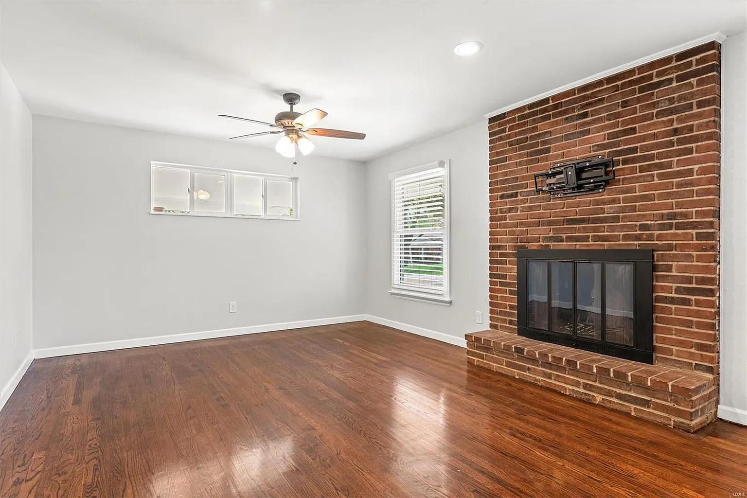 533 Linwood Blvd photo 1