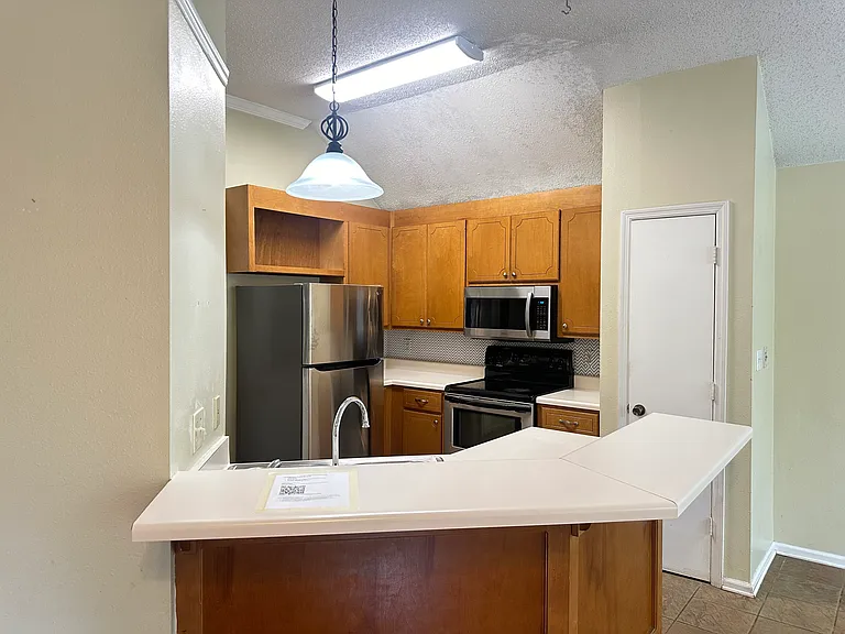 124 River Oaks Dr — Photo 5
