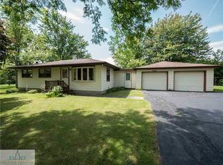 8660 Meridian Rd, Laingsburg, MI 48848