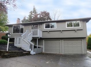 688 SW 7th St, Gresham, OR 97080