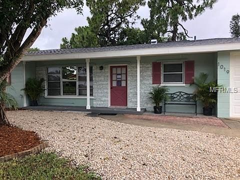 2nd image of 1019 Venetian Pkwy