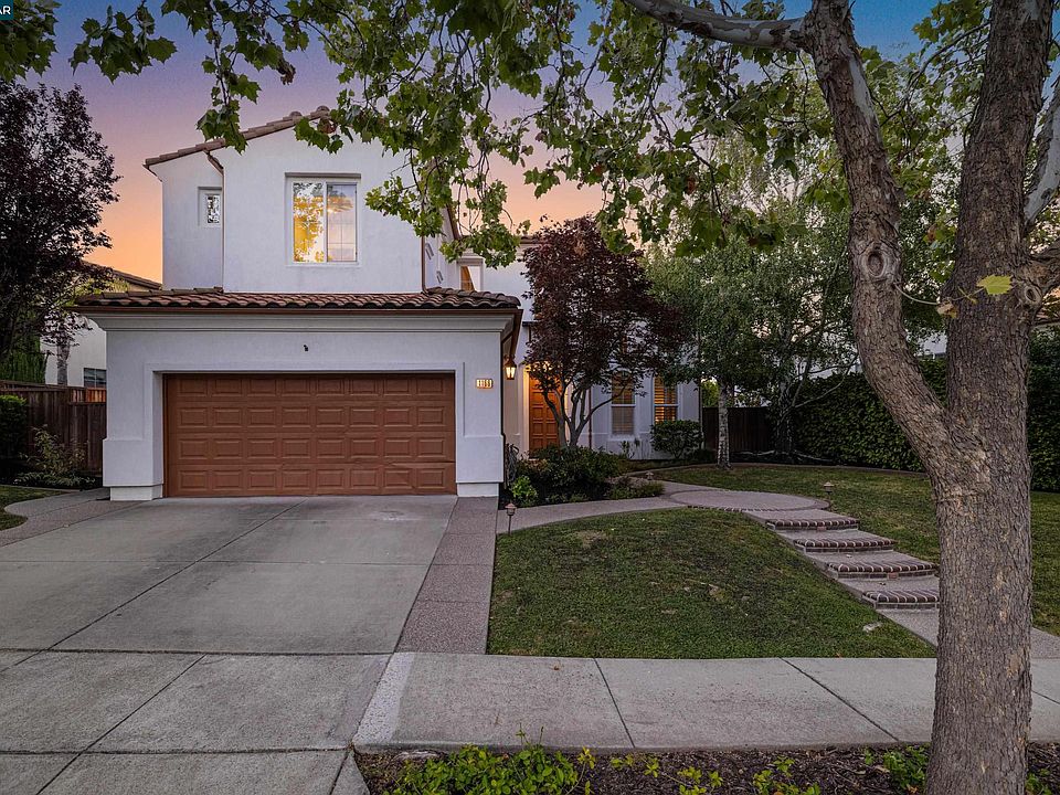 1st image of 1166 S Chanterella Dr