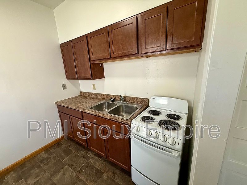 1st image of 133 S Summit Ave #2