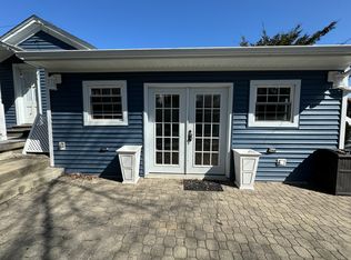 (Undisclosed Address), East Greenwich, RI 02818
