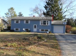 2021 Rae Ln, Madison, WI 53711