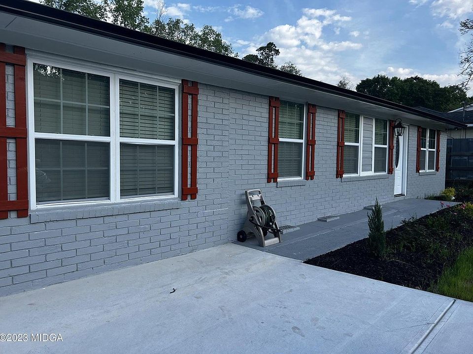 1st image of 4080 Southview Dr