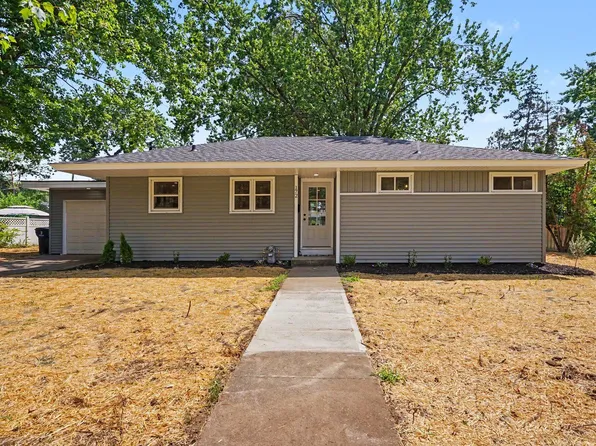 172 E 25th St, Holland, MI 49423