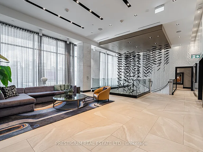 1 Edgewater Dr #202 — Photo 3