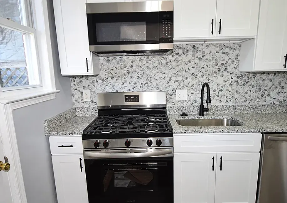 3 bed, 1540 sqft, $2,300 — Photo 4