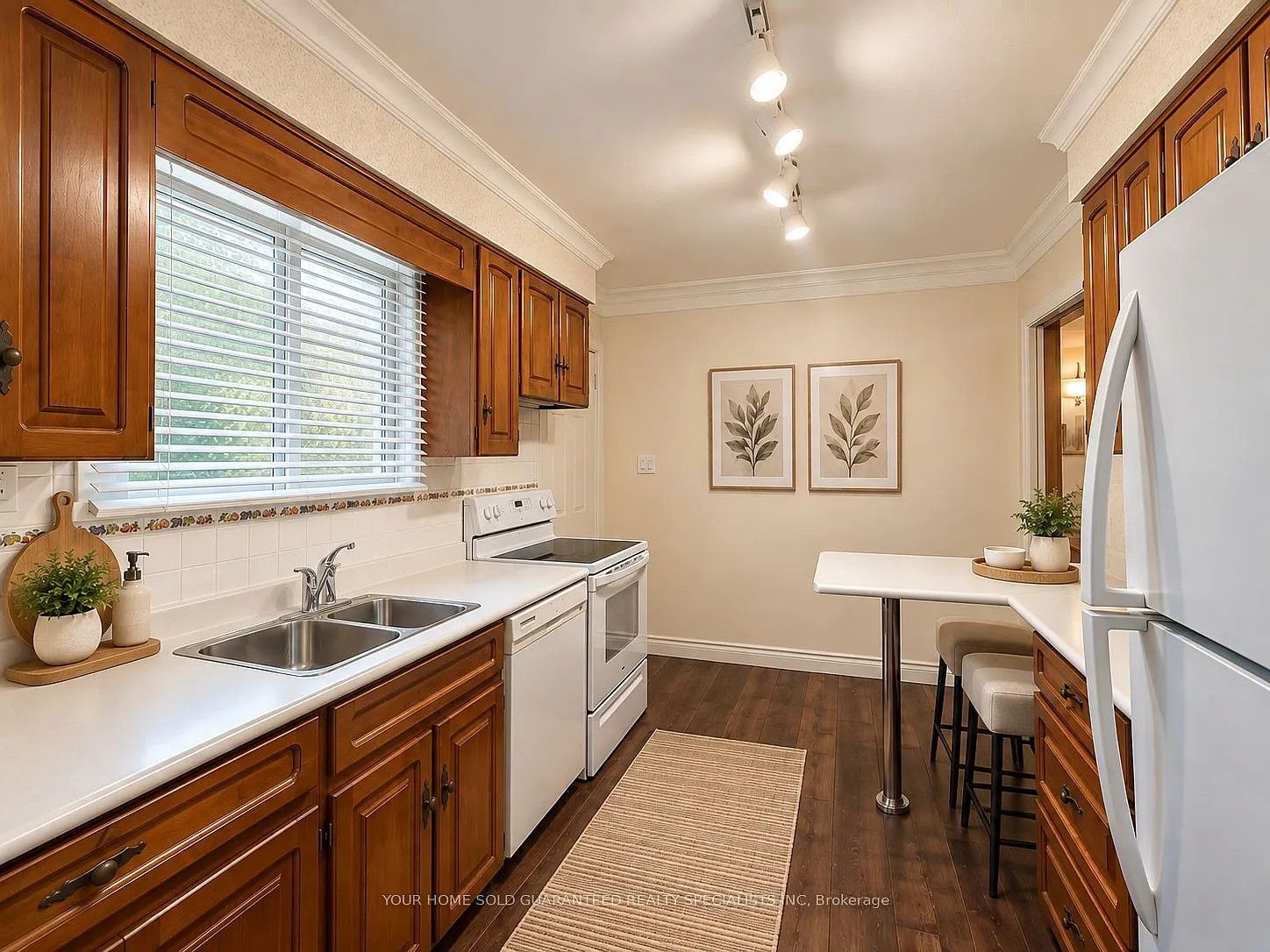 3 bed, $2,250 — Photo 3