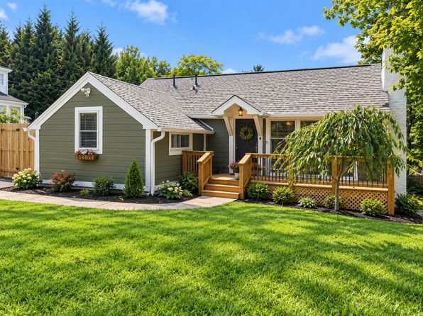 49 Maple Tree Ln