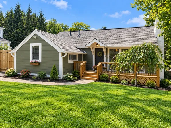 49 Maple Tree Ln, Sparta, NJ 07871