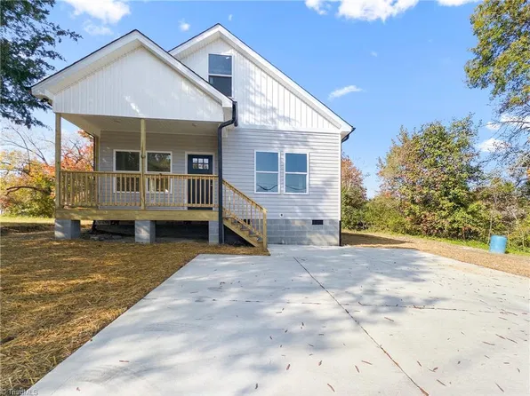 1004 Rauhut St, Burlington, NC 27217