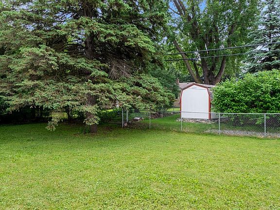 5th image of 1292 County Road B W