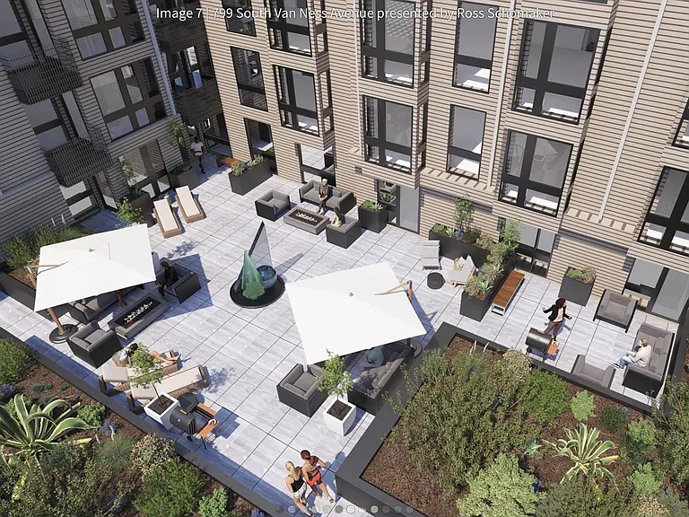 799 S Van Ness Ave — Photo 4