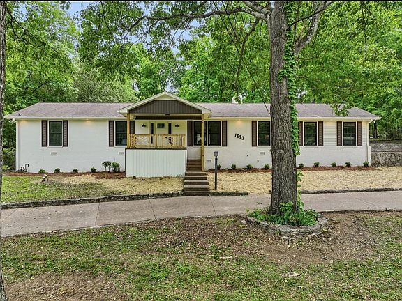 2nd image of 1622 Woodside Dr