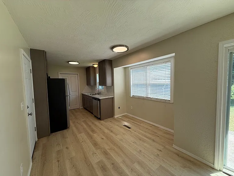 5842 S Buttercup Ln — Photo 8