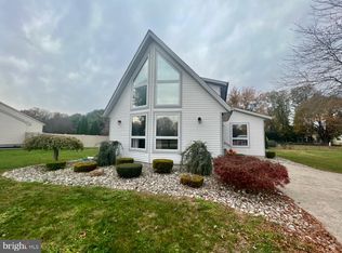 1098 Queens Rd, Vineland, NJ 08361