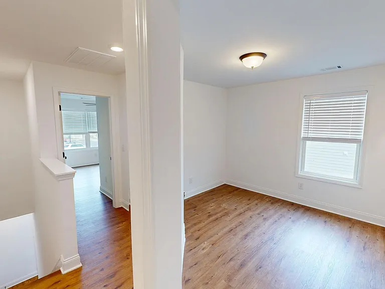 852 Levitan Dr — Photo 14