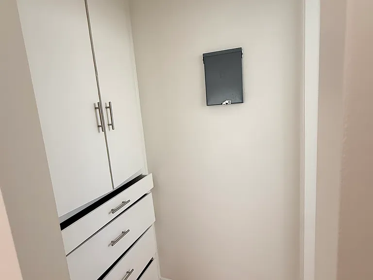 8253 Norton Ave #23 — Photo 9
